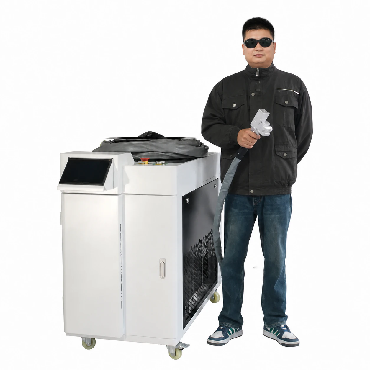 Operator using a continuous laser cleaning machine